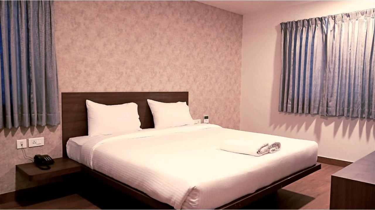 Hotel Vintage Castle Coimbatore Buitenkant foto